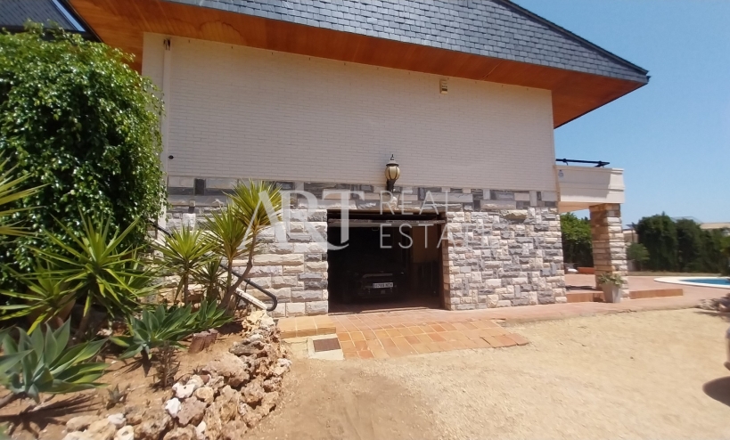 Resale - Villa - La Nucía