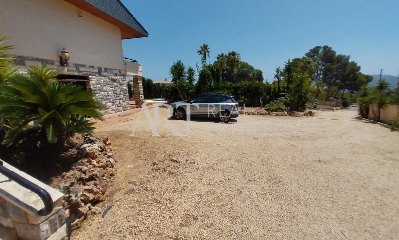 Resale - Villa - La Nucía