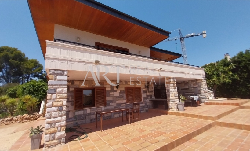 Resale - Villa - La Nucía