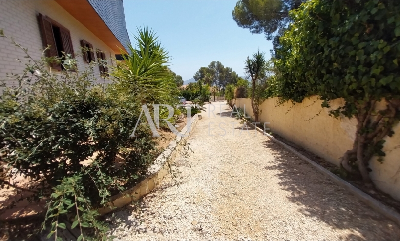 Resale - Villa - La Nucía
