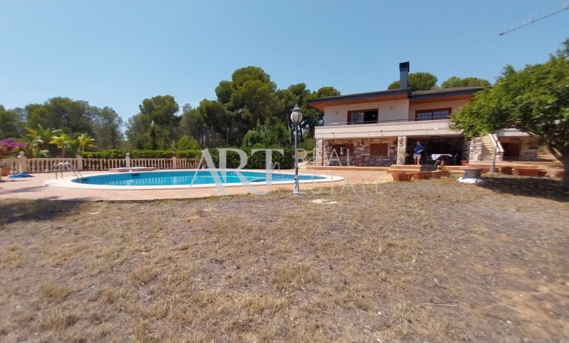 Resale - Villa - La Nucía
