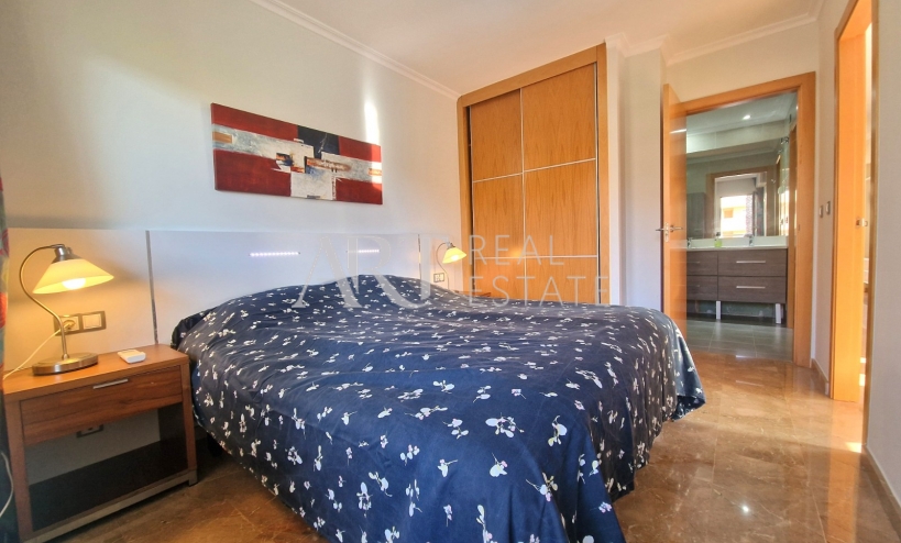 Resale - Apartment / flat - Albir