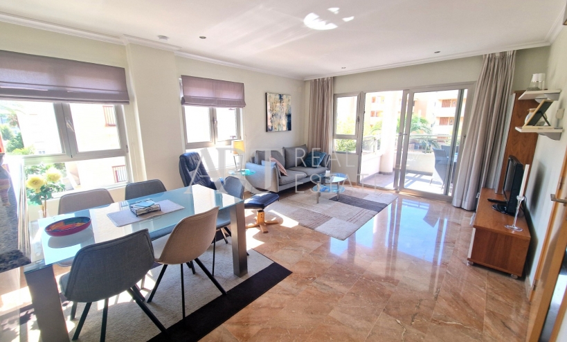 Resale - Apartment / flat - Albir