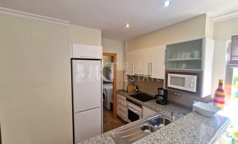 Resale - Apartment / flat - Albir