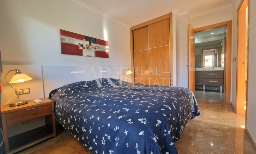 Resale - Apartment / flat - Albir