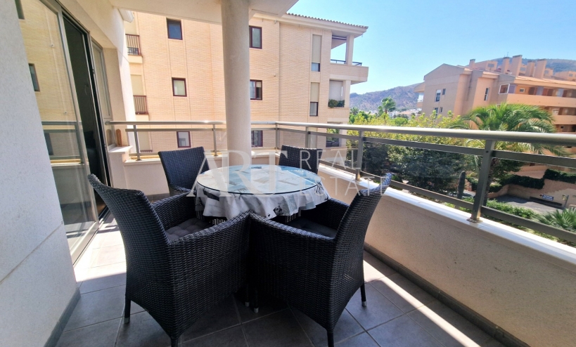 Resale - Apartment / flat - Albir