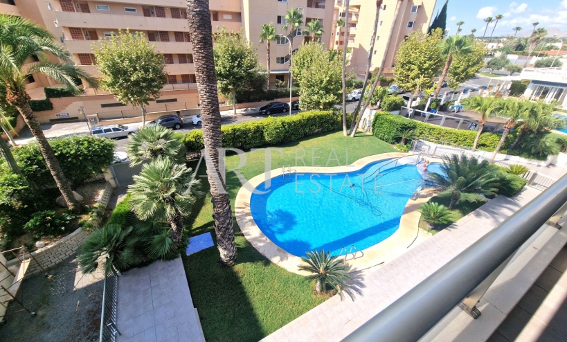 Resale - Apartment / flat - Albir