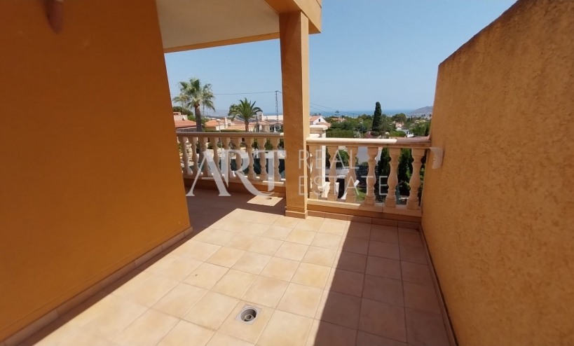 Resale - Villa - La Nucía