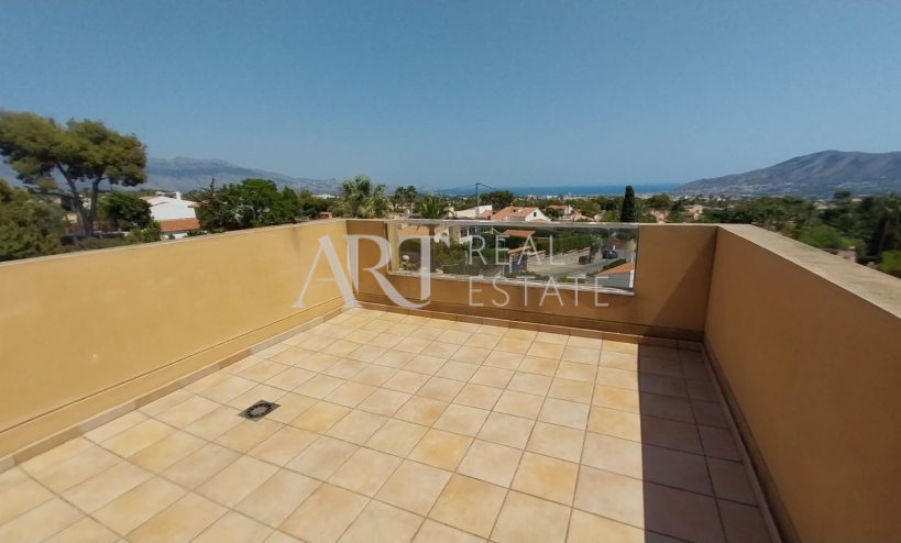 Resale - Villa - La Nucía