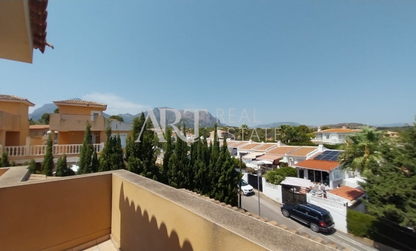 Resale - Villa - La Nucía