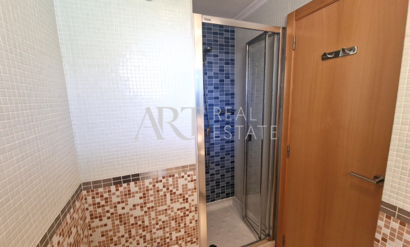 Resale - Apartment / flat - Albir