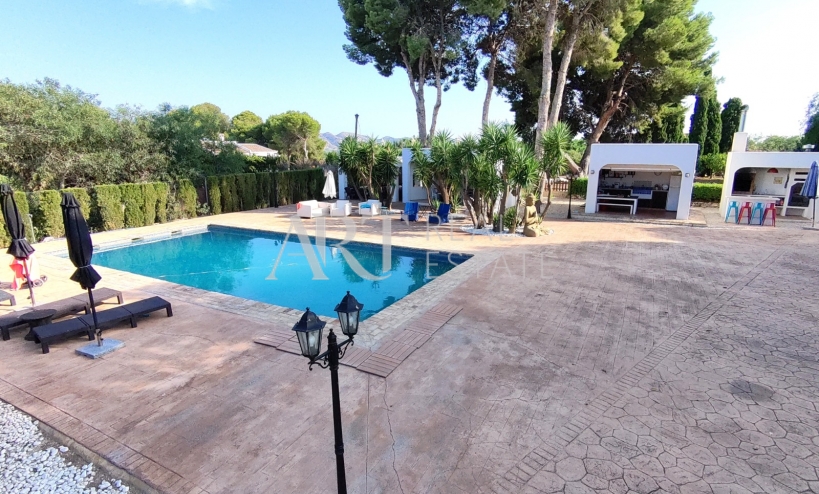 Videresalg - Villa - Alfas del Pí