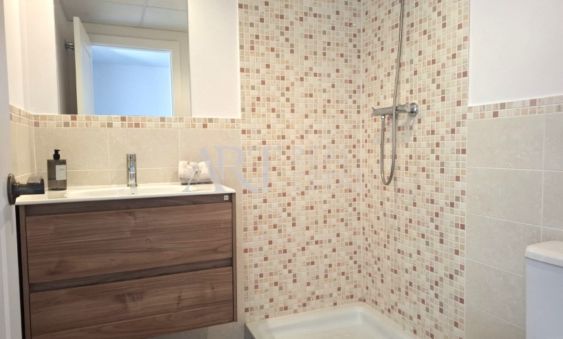 Videresalg - Leilighet / leilighet - Finestrat