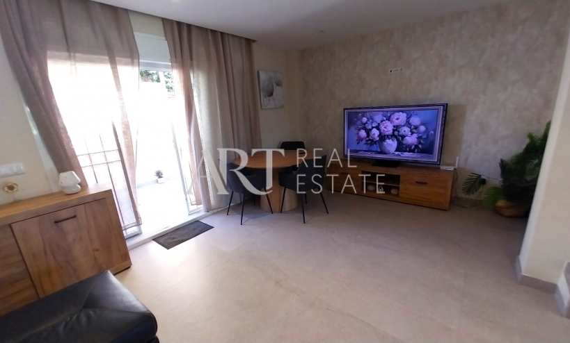 Videresalg - Tomannsbolig - Albir