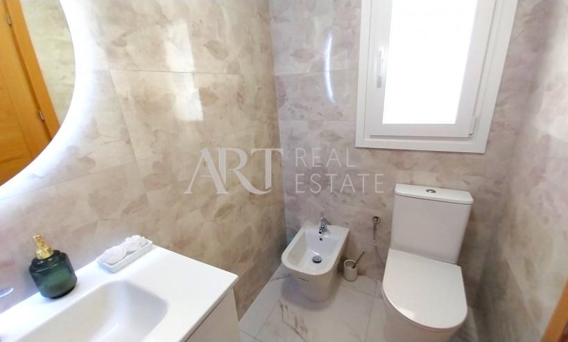 Videresalg - Tomannsbolig - Albir