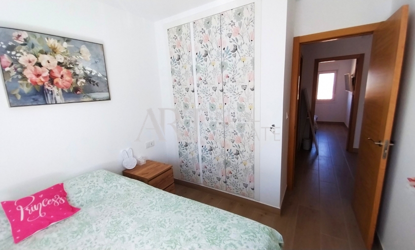 Videresalg - Tomannsbolig - Albir