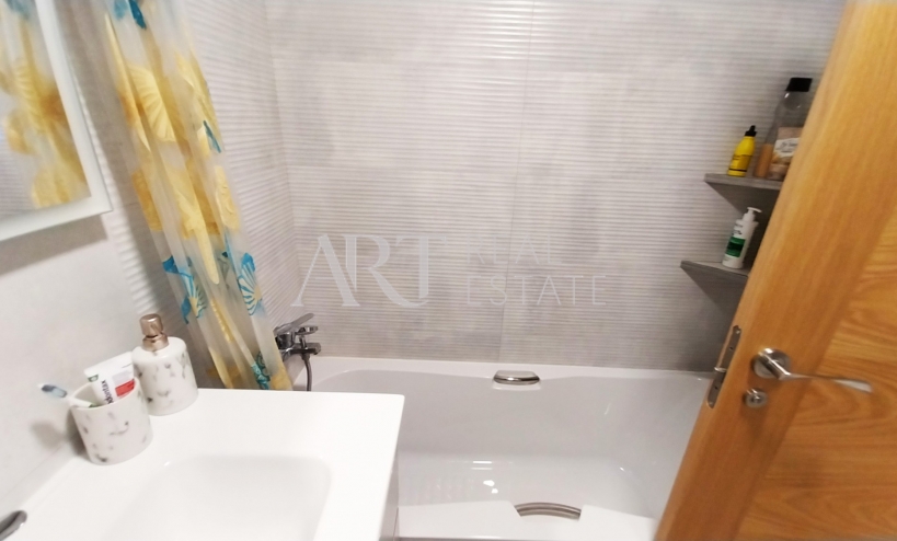 Videresalg - Tomannsbolig - Albir