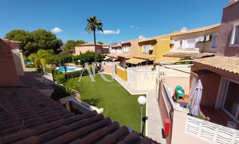 Videresalg - Tomannsbolig - Albir