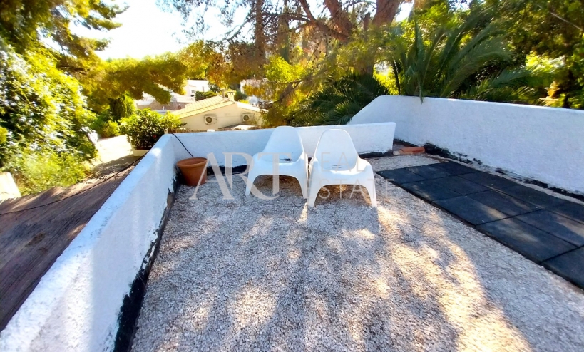 Resale - Villa - Altea